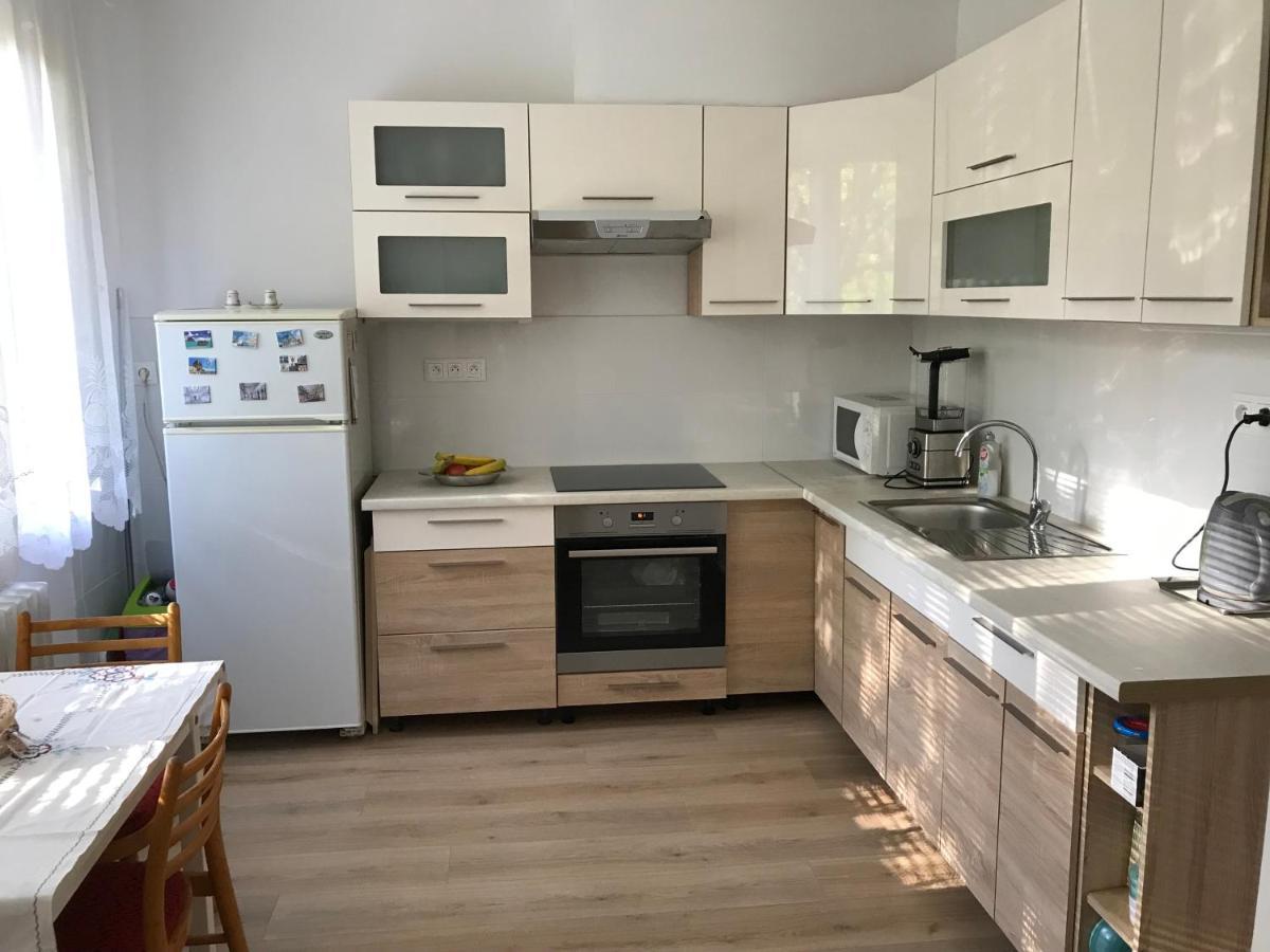 דולני קובין Sunny Appartment By The River מראה חיצוני תמונה