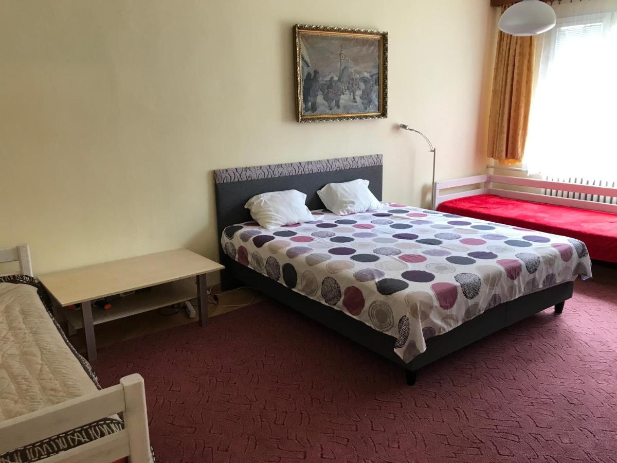 דולני קובין Sunny Appartment By The River מראה חיצוני תמונה